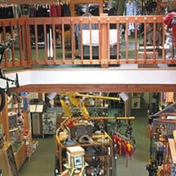Der Sportsmann - Sporting Goods Near Me - Leavenworth, Washington Der Sportsmann - Sporting Goods Near Me - Leavenworth, Washington