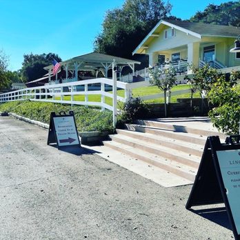 Lincourt Vineyards - Cute house - Wine Tasting Room Near Me - Solvang, California Lincourt Vineyards - Cute house - Wine Tasting Room Near Me - Solvang, California
