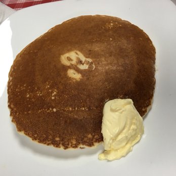 Harry's Café - Simple two pancakes - Breakfast & Brunch Near Me - Honolulu, Hawaii