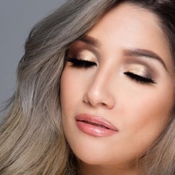 Divas Creations Beauty Salon - Makeup by Rebeca our Makeuo Artist . Instagram @ Rebecah_mua