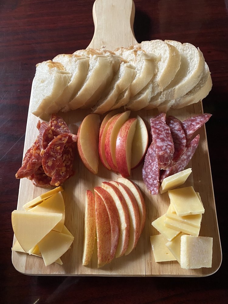 APIS MEADERY & WINERY 85 Photos & 60 Reviews 206 Mary St, Carnegie, PA Yelp