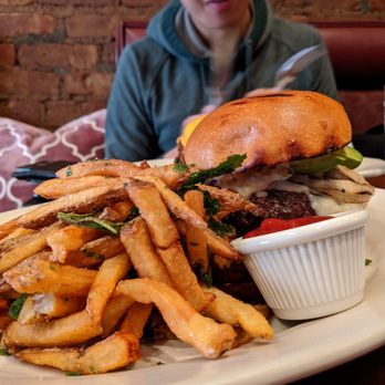 Cascalote Latin Bistro - Cascalote burger - Latin American Near Me - New York, New York