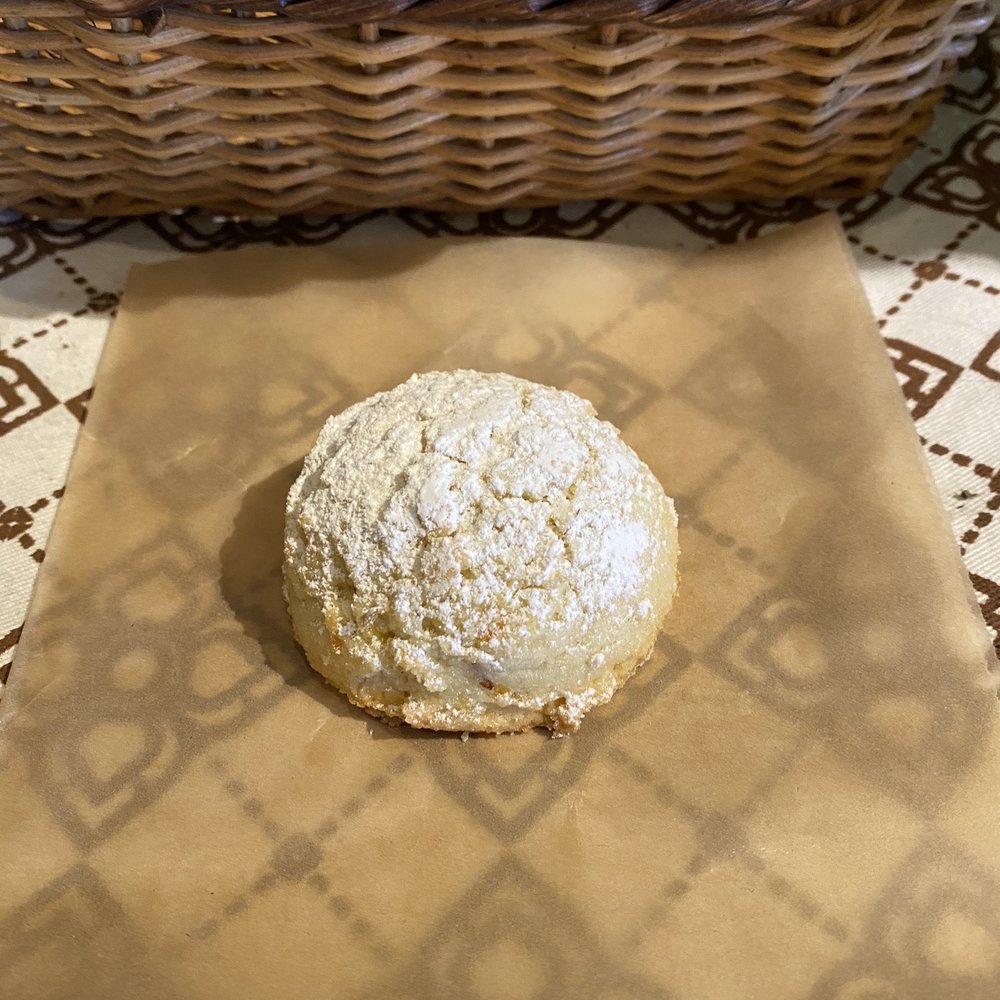 Lemon almond cookie