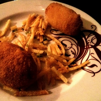 Casa Ricardo - Las famosas croquetas de jamón - Tapas Bars Near Me - Seville, SE Casa Ricardo - Las famosas croquetas de jamón - Tapas Bars Near Me - Seville, SE