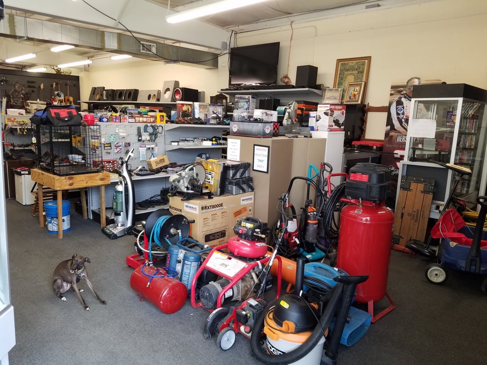 BARGAIN PAWN Updated September 2024 891 Radford St, Christiansburg