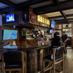 Barley Mill Brew Pub & Sports Bistro - Bar counter~