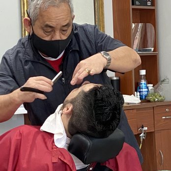 Sport Barber - Kevin shaving Marc's face. - Barbers Near Me - Mission Viejo, California Sport Barber - Kevin shaving Marc's face. - Barbers Near Me - Mission Viejo, California