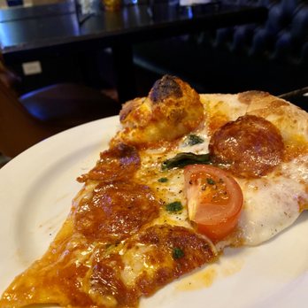 Bob's Pizza - Pepperoni Pizza with fresh Roma tomatoes - Pizza Near Me - Chicago, Illinois