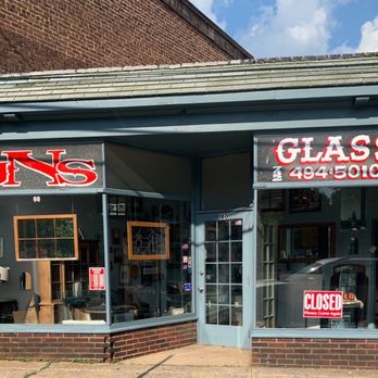 Metuchen Glass - Lugo family is back!! Same family quality with a different storefront name!! - Glass & Mirrors Near Me - Metuchen, New Jersey Metuchen Glass - Lugo family is back!! Same family quality with a different storefront name!! - Glass & Mirrors Near Me - Metuchen, New Jersey