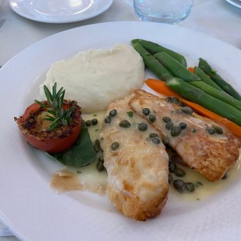 Scott's Seafood - Chicken and salmon entree - Seafood Near Me - Oakland, California Scott's Seafood - Chicken and salmon entree - Seafood Near Me - Oakland, California