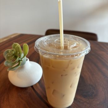 Curate Cafe - Cold brew with coconut and oat milk - Cafes Near Me - Scottsdale, Arizona