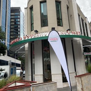 KRISPY KREME - Updated July 2024 - 37 Photos & 12 Reviews - 3 Ronwood