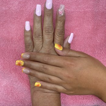 Top Nails - Nail Salons Near Me - Cudahy, California