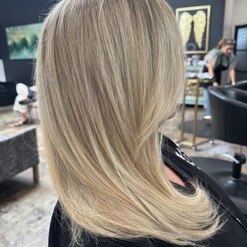 Ladan - Beautiful, cut and highlights - Hair Stylists Near Me - Burbank, California Ladan - Beautiful, cut and highlights - Hair Stylists Near Me - Burbank, California