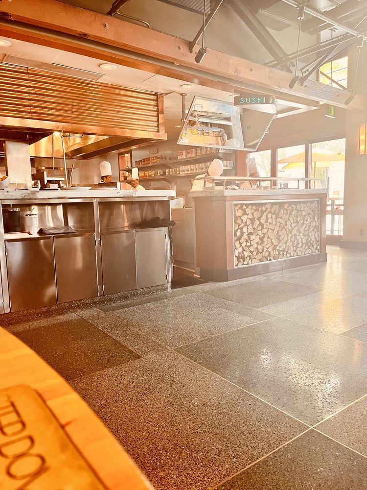 Hillstone Restaurant