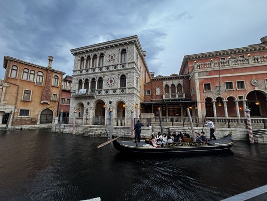 Tokyo DisneySea by null