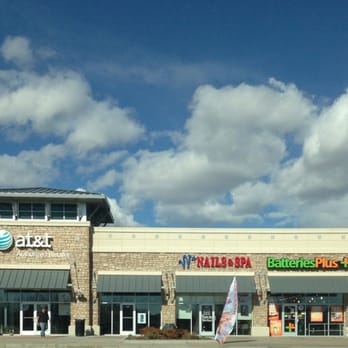 VV Nails & Spa - Storefront. - Nail Salons Near Me - Greeley, Colorado