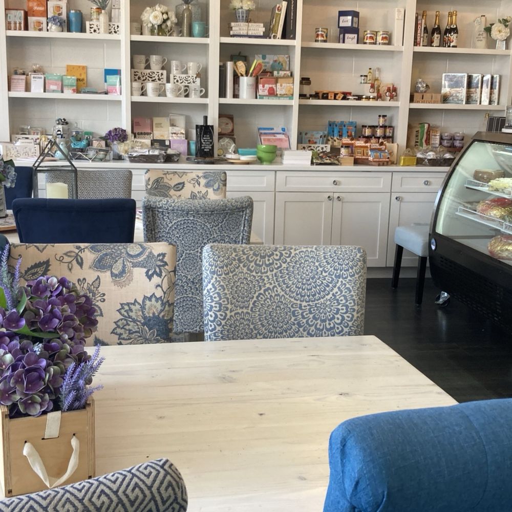 Bubbly & Bleu - Very chic interior! - Cheese Shops Near Me - Honolulu, Hawaii