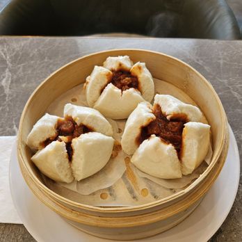 Yum Long - BBQ pork bun - Chinese Near Me - Monterey Park, California Yum Long - BBQ pork bun - Chinese Near Me - Monterey Park, California
