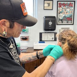 Metal & Stone - Eddie marking the ears.