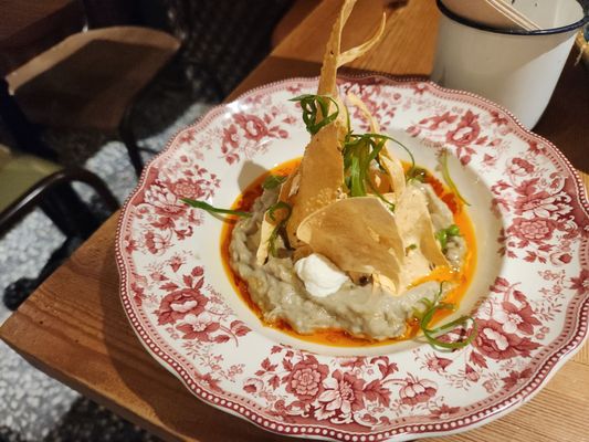 GiGi von tapas by null