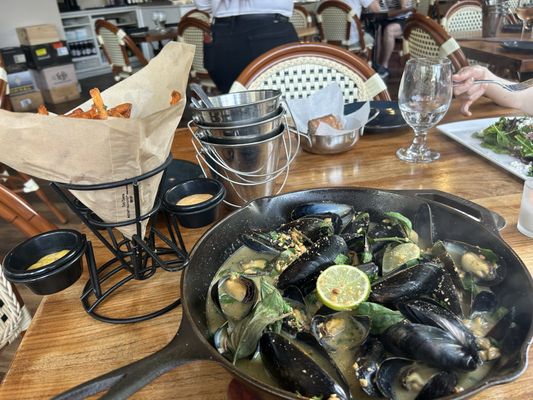 Mussel Bar & Grille Bethesda by null