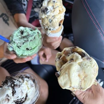Handel's Homemade Ice Cream - Monkey buisness, mint chocolate chip, vanilla with Oreo, and smores - Ice Cream & Frozen Yogurt Near Me - Bakersfield, California Handel's Homemade Ice Cream - Monkey buisness, mint chocolate chip, vanilla with Oreo, and smores - Ice Cream & Frozen Yogurt Near Me - Bakersfield, California