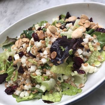 True Food Kitchen - Chicken salad - Vegetarian Near Me - Pasadena, California