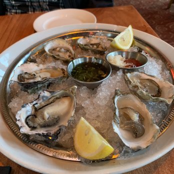 Fins Bistro - Seafood Near Me - Issaquah, Washington