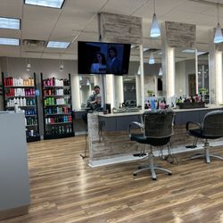 Ann's A-List Hair Salon
