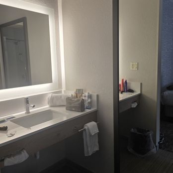 SpringHill Suites by Marriott Morgantown - Bathroom sink - Hotels Near Me - Morgantown, West Virginia SpringHill Suites by Marriott Morgantown - Bathroom sink - Hotels Near Me - Morgantown, West Virginia