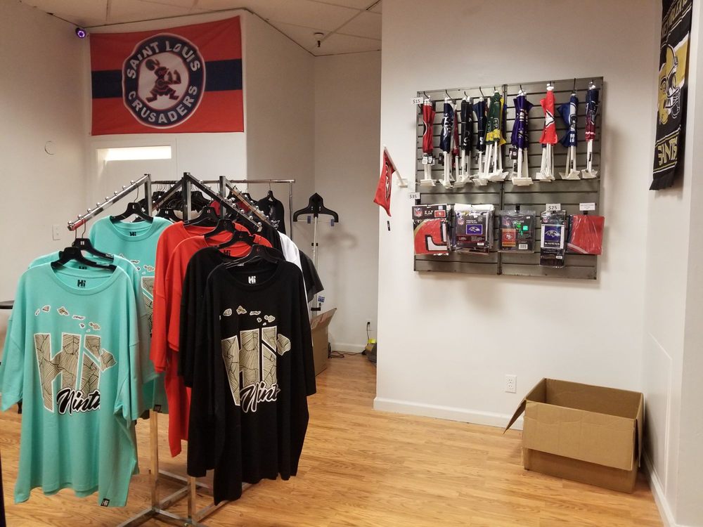 ISLAND SPORTSWEAR 23 Photos 46056 Kamehameha Hwy, Kaneohe, Hawaii