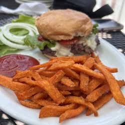Molly B Restaurant