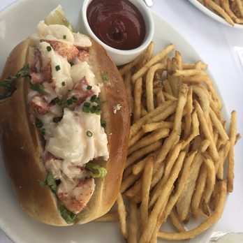 Prime - Lobster roll - American Near Me - Huntington, New York Prime - Lobster roll - American Near Me - Huntington, New York