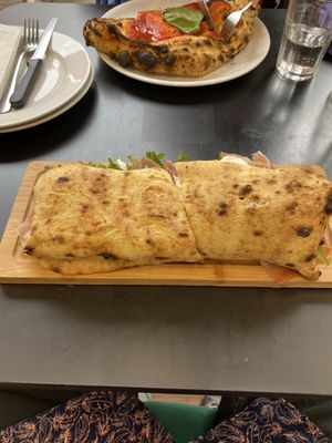 Crudo Pizza & Panuozzo by null