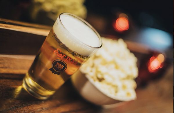 Red Lion Lounge by null