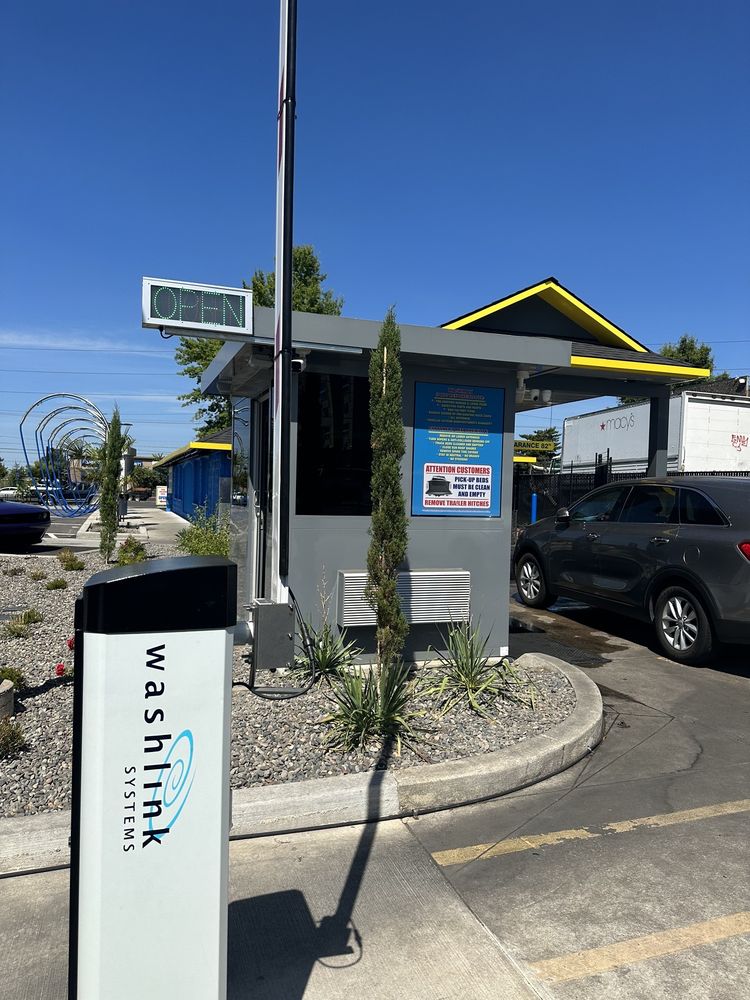 WASHMAN CAR WASH Updated September 2024 18180 NE Halsey St