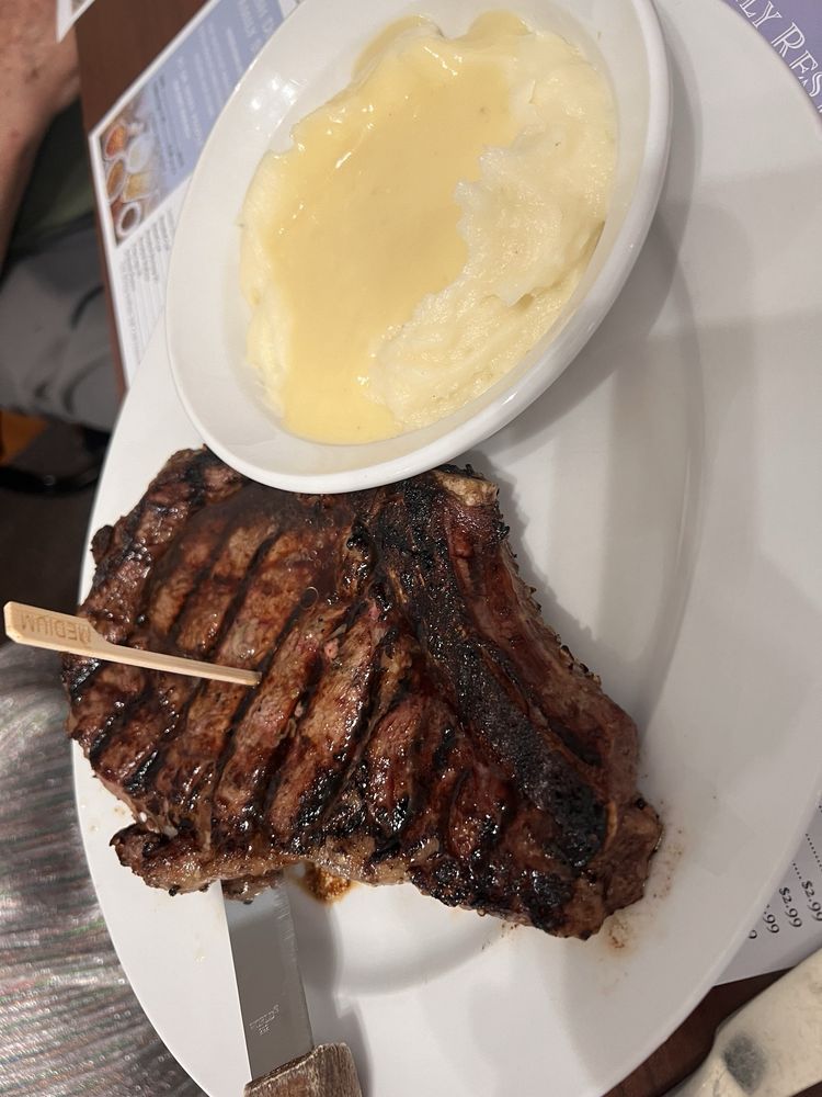 Food from Bylers Family Restaurant