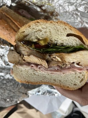 Leonardo's Italian Deli & Catering by null