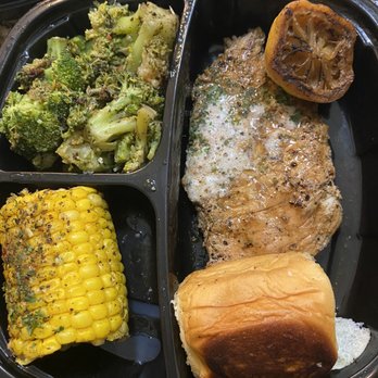 Twanz Five Star Mealz - Chicken meal with corn and broccoli - Cajun/Creole Near Me - Memphis, Tennessee Twanz Five Star Mealz - Chicken meal with corn and broccoli - Cajun/Creole Near Me - Memphis, Tennessee