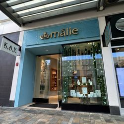Mālie Ala Moana Center