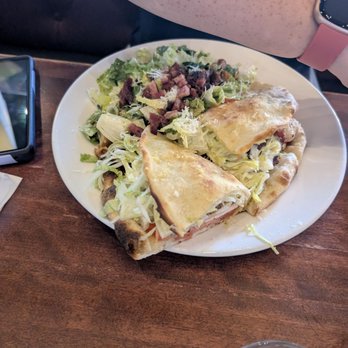 La Cage - Blt - Sports Bars Near Me - Laval, Quebec