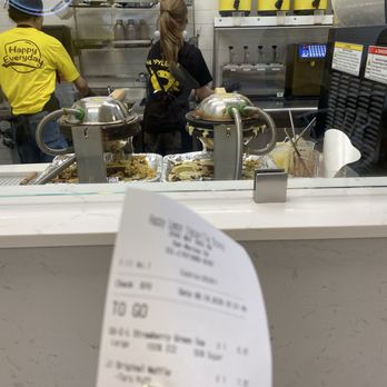Happy Lemon - Workers cooking - Bubble Tea Near Me - Vacaville, California