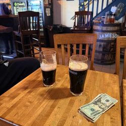 Tir Na Nog - Two phenomenal pints