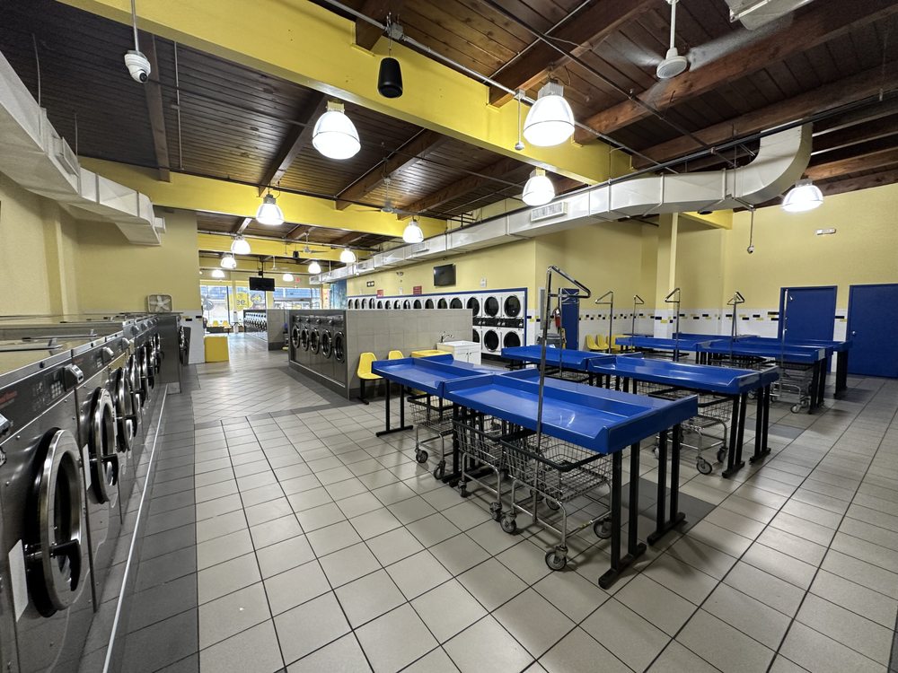 LAUNDRY ON MADISON Updated August 2024 14 Photos 285 Madison Ave