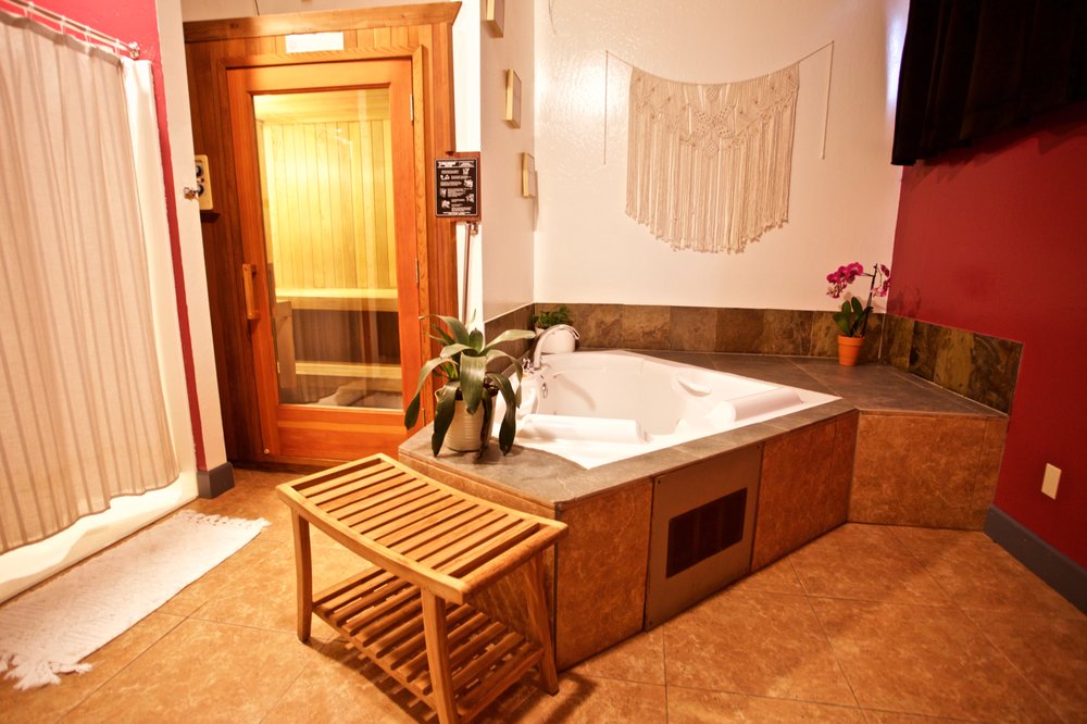 Rise and Be Well Spa - Float - Stretch Logo