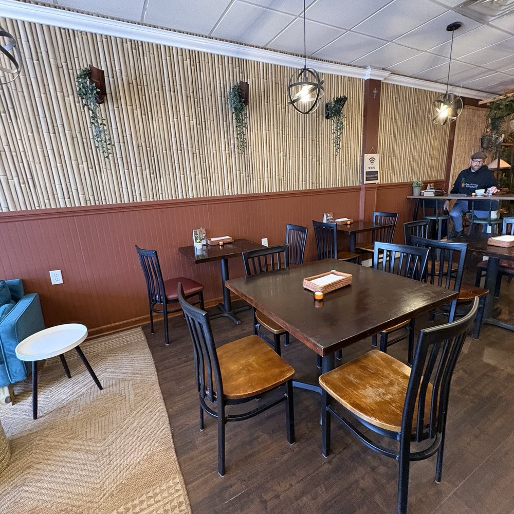 220C Banh Mi and Sweets - Seating - Sandwiches Near Me - Matthews, North Carolina