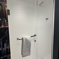 Aloft - Shower