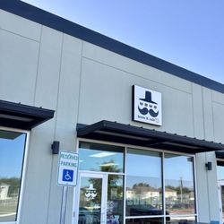 Brew K Cafe - Outside view