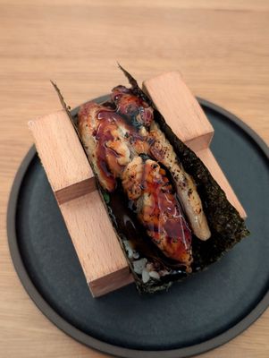 Nomonomo Sushi by null